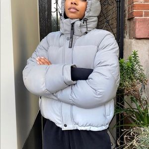 Aritizia Super Puff - SOLD